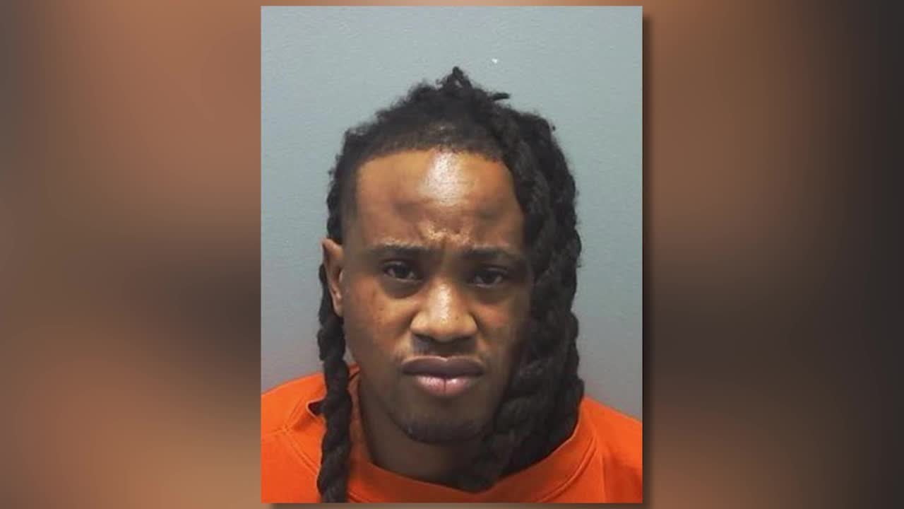Man abandons young child during dangerous chase | FOX 5 News - YouTube