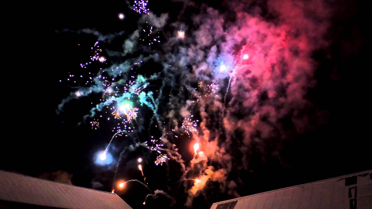 Feuerwerk Klasse 2 zum 60. Geburtstag - YouTube