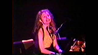 Tori Amos - Massey Hall, Toronto - October 29, 1994 (late show)