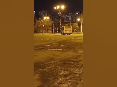 Автобус едет - YouTube
