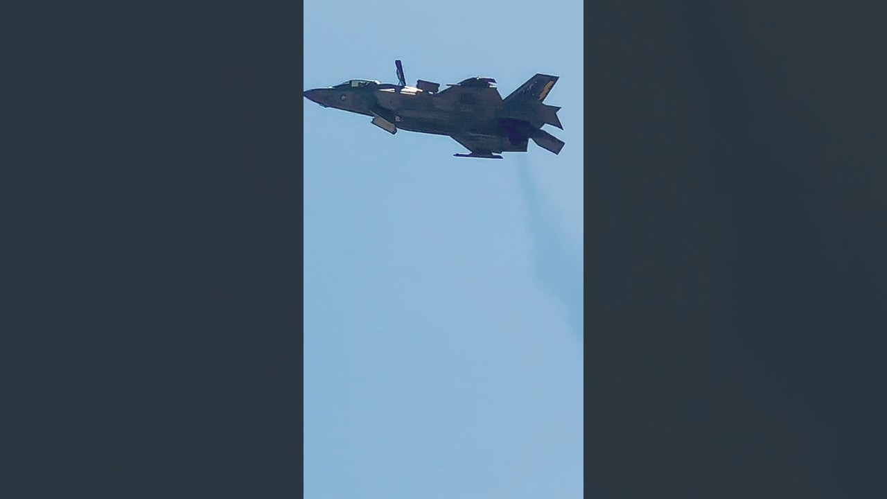 F-35B STOVL slow flight capability: U.S. Marine Corps 5th Gen Fighter