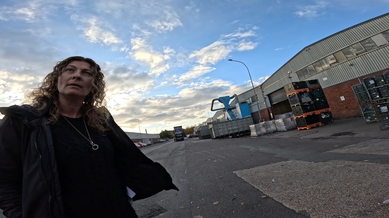 Наши сотрудники говорят, что вы снимаете наше помещение 🤔📹🛸❌