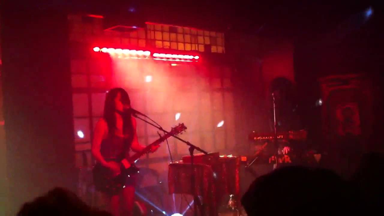 Ft Wilson riot nye Minneapolis mn - YouTube