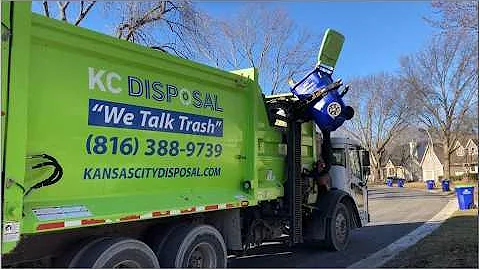 30 Minutes of Garbage Trucks in Action - Waste Managment, KC Disposal, & More