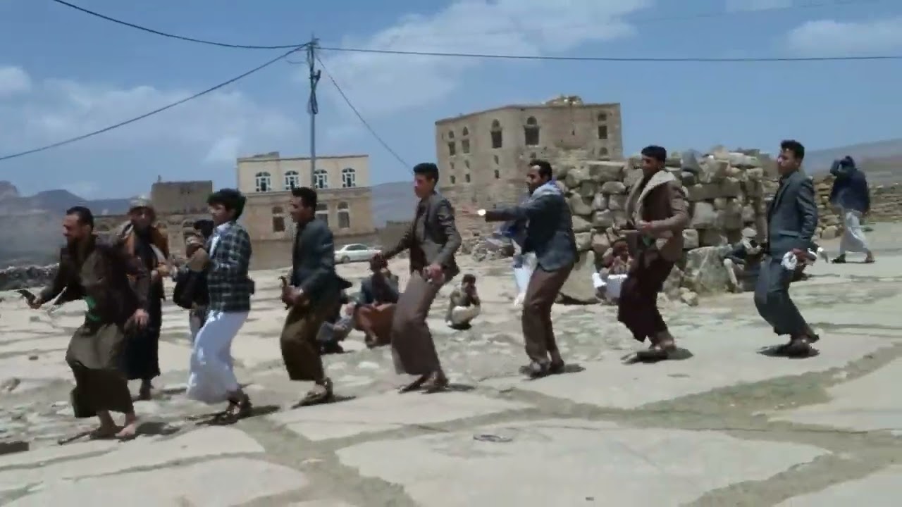 برعة همدانية امام قلعة بني بشير التاريخية  جشم همدان 2022م هيثم البشيري