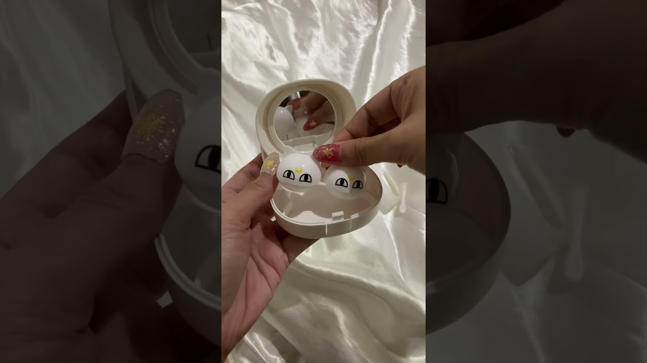 Sailor Moon Luna cat contact lens case