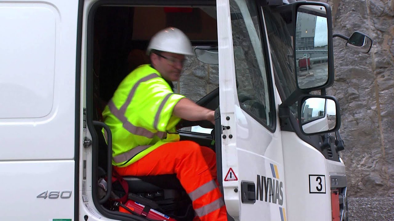 Safe handling of Bitumen - YouTube