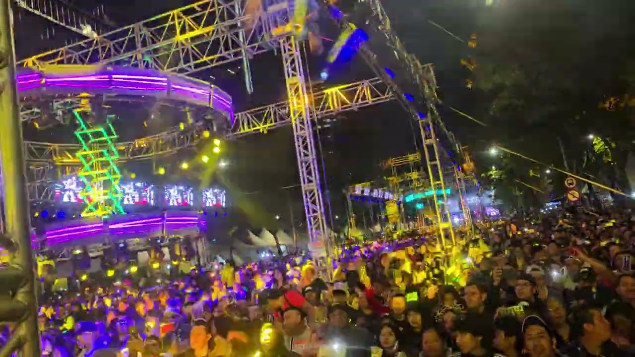 PolyMarchs desde el ángel de la Independencia Ciudad de México ￼