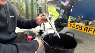 OUTBOARD PROPELLER OIL SEAL REPLACEMENT