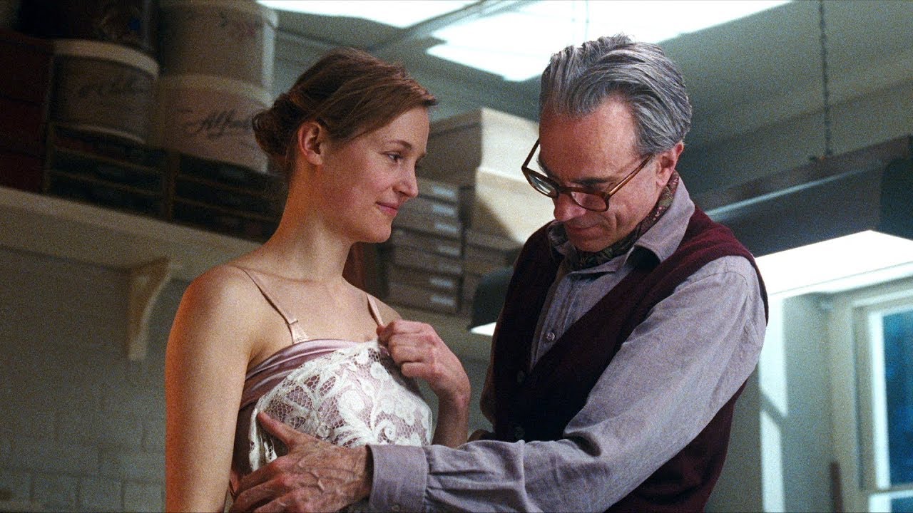 PHANTOM THREAD  Alma 