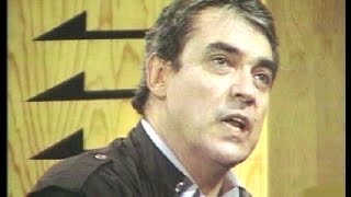 Alberto Cortez canta "Cuando un amigo se va"