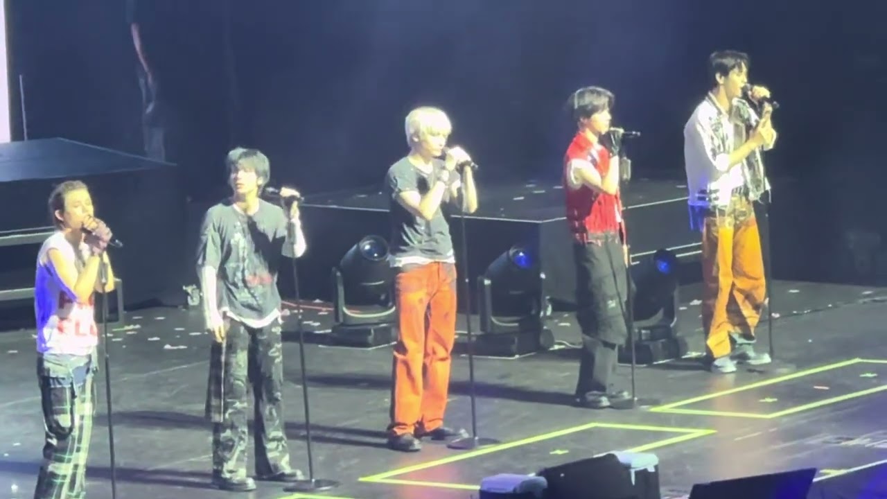 TXT-OX1=LOVESONG (I Know I Love You) Act:Tomorrow Tour in Newark, NJ on 10/02/25. #TXT. 