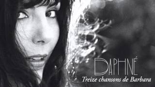 Video thumbnail of "Daphné - Du bout des lèvres"