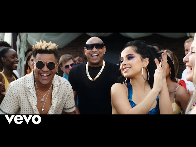 Gente de Zona, Becky G - Muchacha (Official Video)