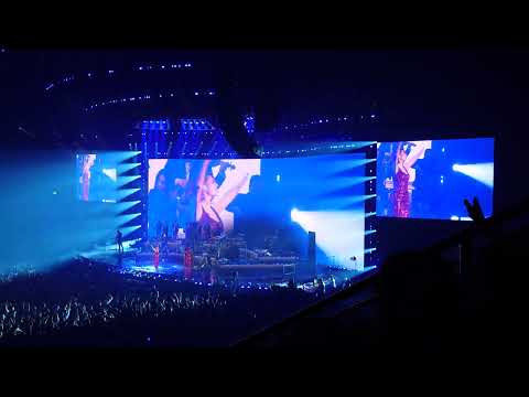 RAYE - I KNOW YOU'RE HURTING - LIVE IN BOLOGNA