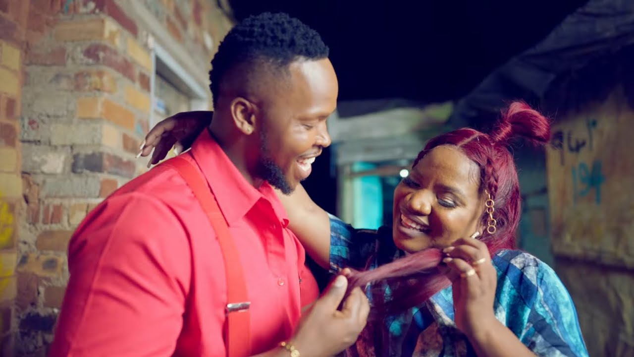 Siya Ntuli Ft Makhadzi   Umbuzo Wodwa Official Music Video