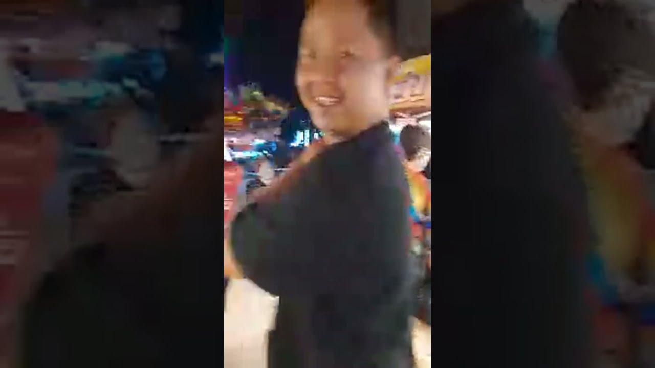 พาเที่ยวชมงานวัด