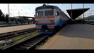 Знято 1.07.2021 + нове інтро: Модернізований електропоїзд ЕР2Р-7070 відправляється зі станції Харків