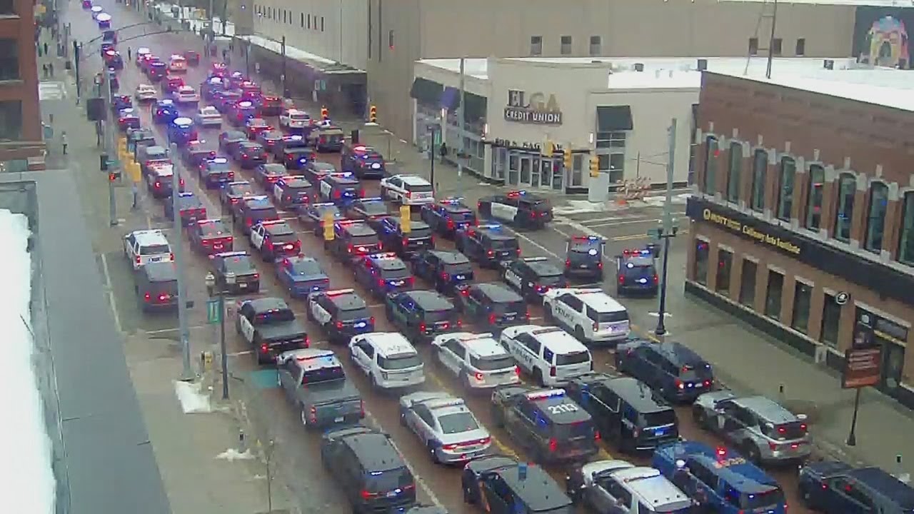 Family, police gather to mourn Flint officer who died in crash