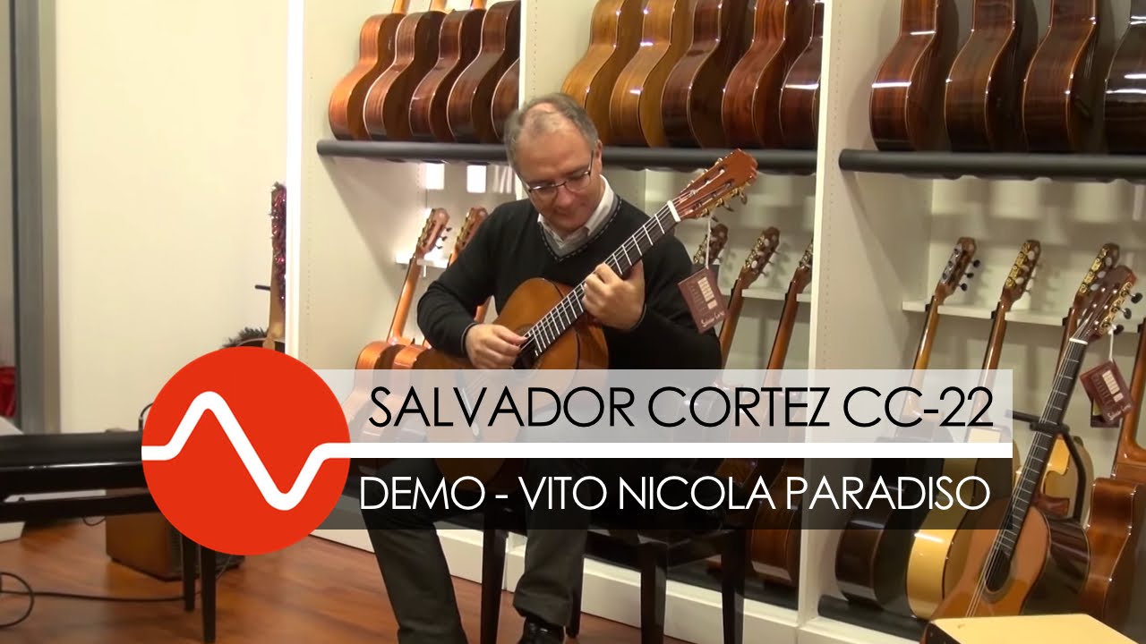 Vito Nicola Paradiso plays O Sole Mio on the Salvador Cortez CC 22