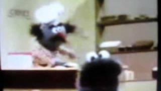 Sesame Street- Cookie Monster Imagines a Cookie.AVI