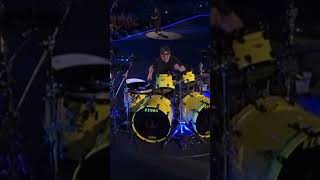 Metallica - Enter Sandman - Live #metallica #larsulrich #jameshetfield #kirkhammett #drums #guitar