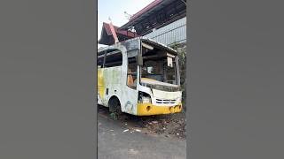 Bus telolet rusak parah angker 😱😱😱