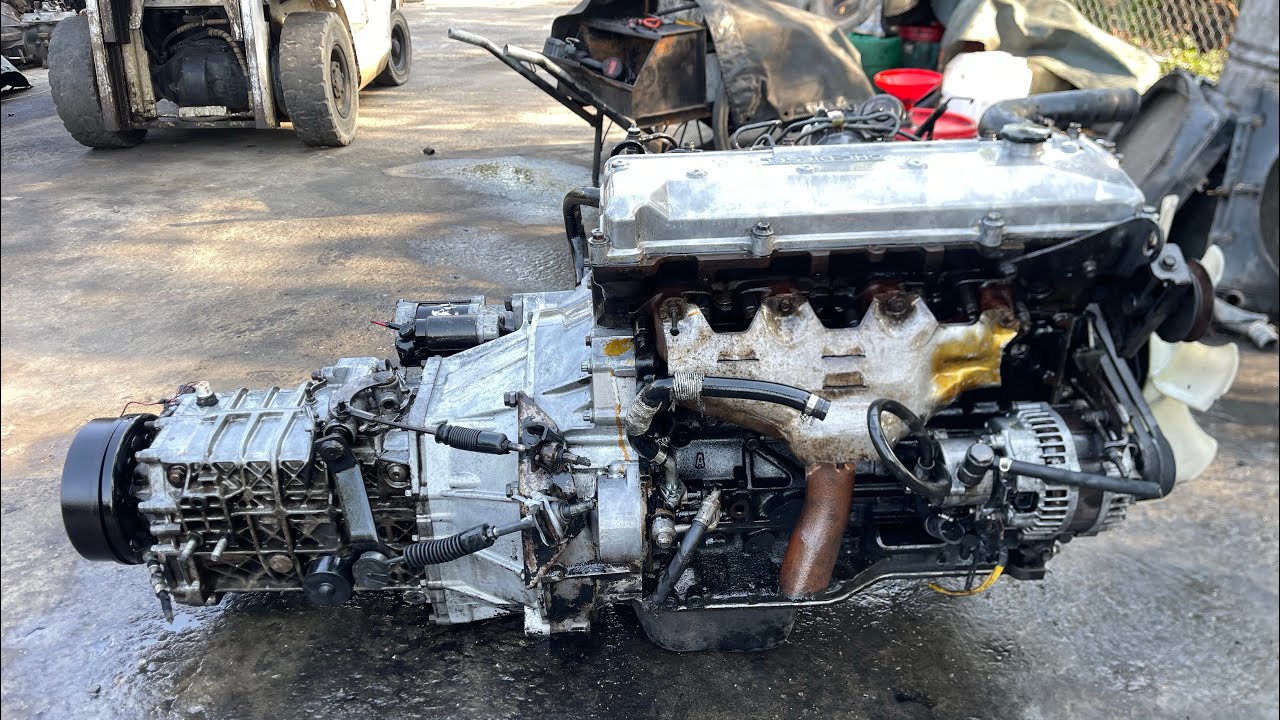 Động cơ isuzu 4HG1 comle máy số siêu VIP lòng 115 , tua 3400 . Anh em có nhu cầu alo ☎️0913.471.696