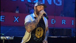 Download Lagu Asking Alexandria - Vultures live in Prague 2018 MP3