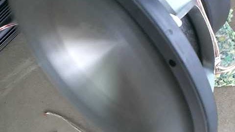 15" Eclipse Titanium SW9152 subwoofer excursion - AQ2200D