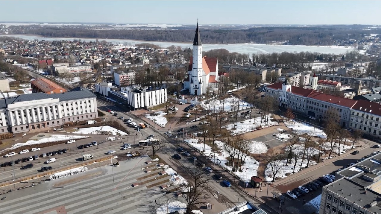 Šiauliai bunda.  Skrydis virš Šiaulių