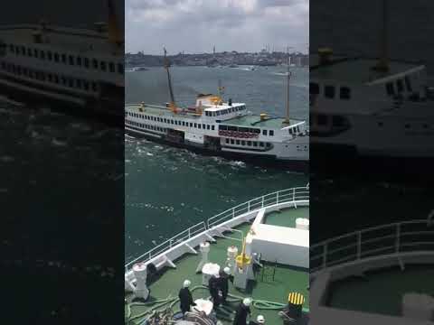 İstanbul Boğazı Çatışma Anı!  Denizde ki çarpışmalara çatışma (denizcilik)/çatma(hukuk) denir.