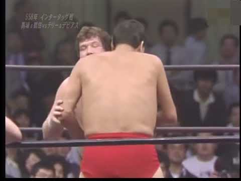 WWEクラシックスーパースター マンカインドVSテリー・ファンク　2体セット WWEクラシックスーパースター マンカインドVSテリー・ファンク 2
