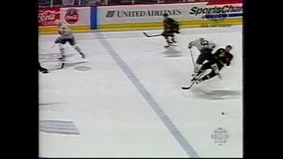 Canucks @ Blackhawks - Game 2 1995 Playoffs