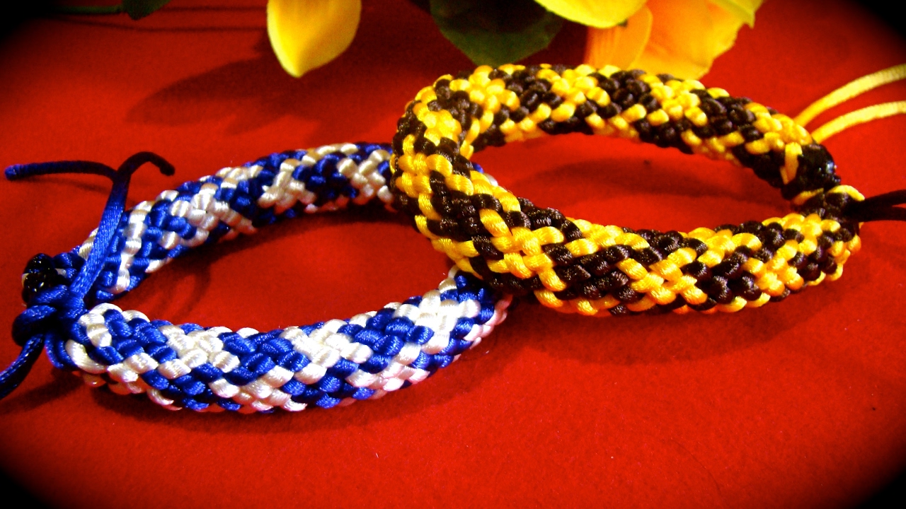 Kumimari 43: Flat and Round Shuriken Bracelet