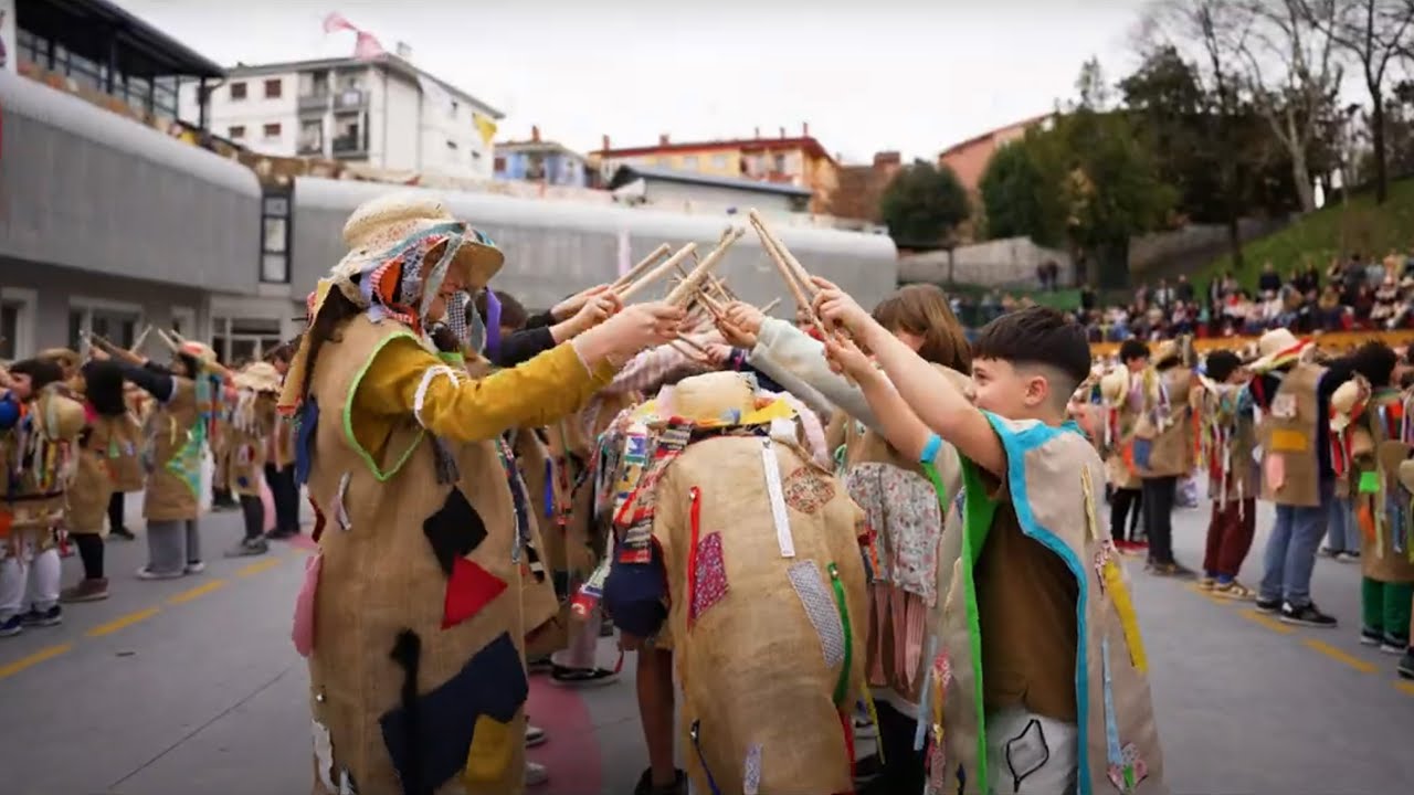 MITOLOGIA, MISTERIOA, HERRI USADIOA- Ihoteak gure ikastolan