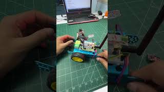 Robot wireless controlling with nRF24 and Arduino. كورس الروبوتكس الشامل