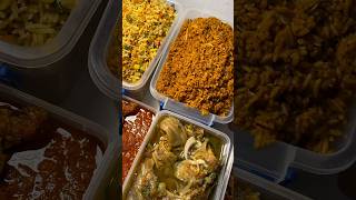 Packing and delivering love in food form on behalf of our amazing client. ❤️🍱