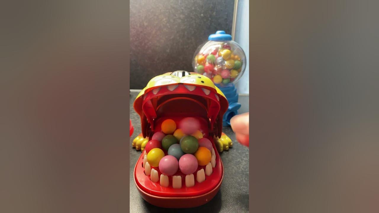 angry-dog-eat-gumballs-trending-viral-asmr-satisfying-candy