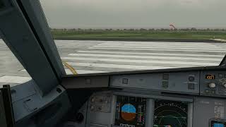 Take Off Auckland Nzaa 05R In Rain Fenix A320