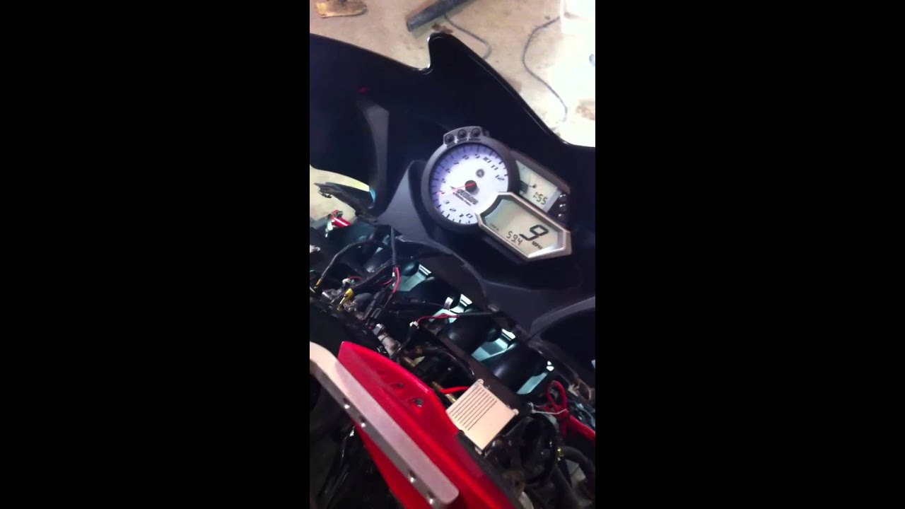 yamaha apex gutted exhaust YouTube