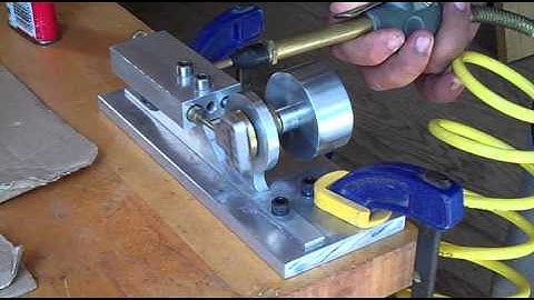 Horizontal Scotch Yoke Steam Engine - Short Demo