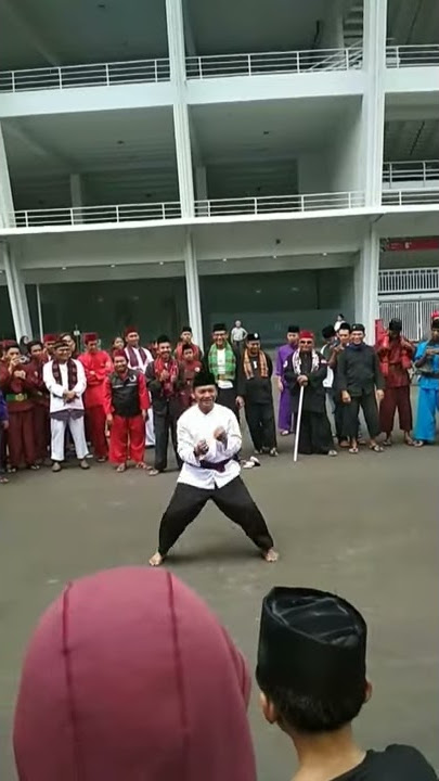 LATIHAN GABUNGAN MAEN PUKUL BETAWI SEJABODETABEK DI SENAYAN.(2)