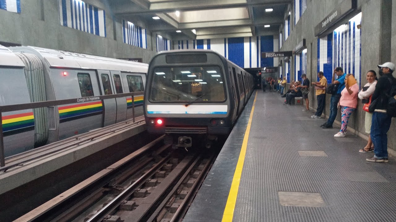 Metro de Caracas Línea 1 Alstom S4 pasando sin servicio en la estación Colegio de Ingenieros #viral