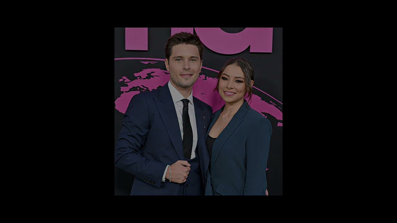 Ronen Rubinstein and Jessica Parker Kennedy They don’t know About Us