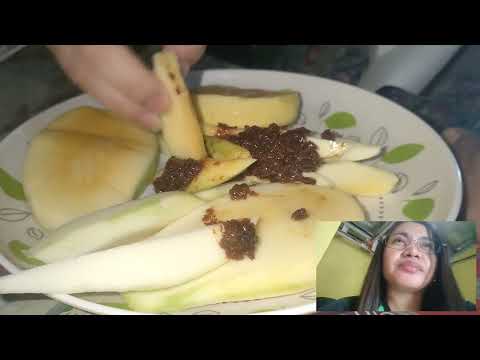 Mukbang Manggang hilaw with @KRISTALAMITCH26
