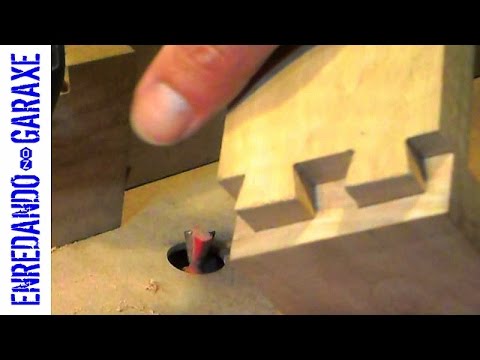 How to cut dovetail joint with the router table - YouTube