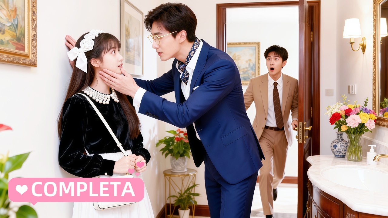 💗O CEO vê a garota de mãos dadas com seu irmão, fica louco de ciúmes e a beija contra a parede!