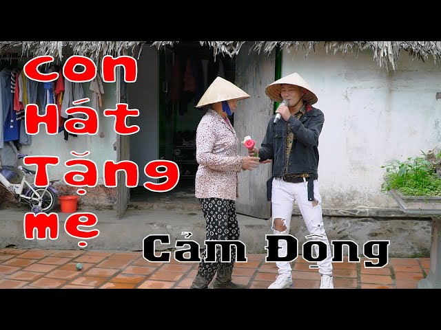 Con trai tặng mẹ bài nhạc chế quá hay và ý nghĩa | Thay những món quà - Trần Tâm class=