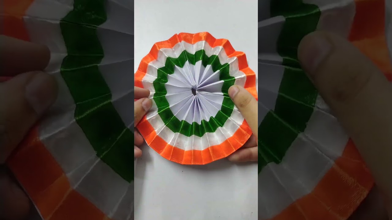 DIY tricolor badge, easy satin ribbon badge 